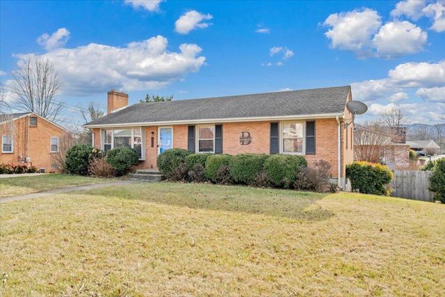 4336 Fontaine DR, Roanoke, VA 24018