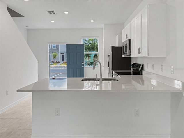 2949 SKYLINE LOOP, Kissimmee, FL 34758