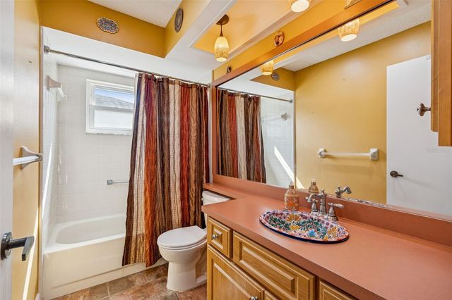 4736 PORTLAND MANOR DRIVE, New Port Richey, FL 34655