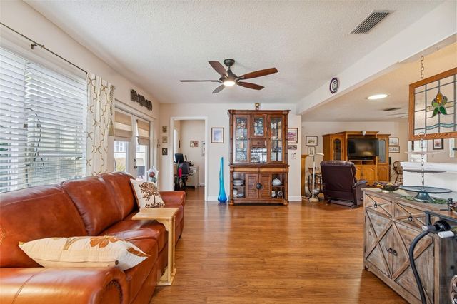 4736 PORTLAND MANOR DRIVE, New Port Richey, FL 34655