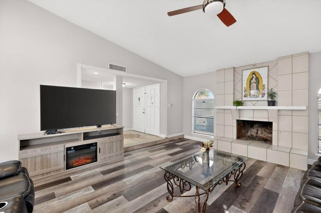 3402 Aquarius Circle, Garland, TX 75044