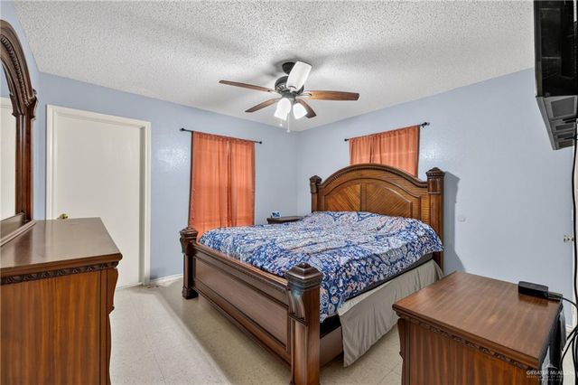 9109 N 37th Lane, Mcallen, TX 78504