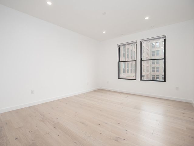 340 West 2nd Street 19, Boston, MA 02127