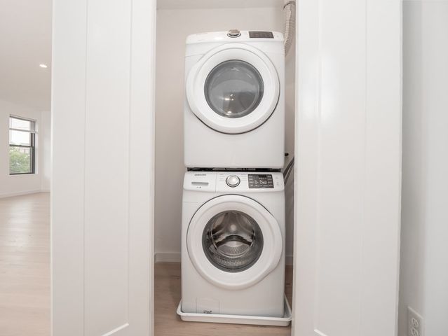 340 West 2nd Street 19, Boston, MA 02127