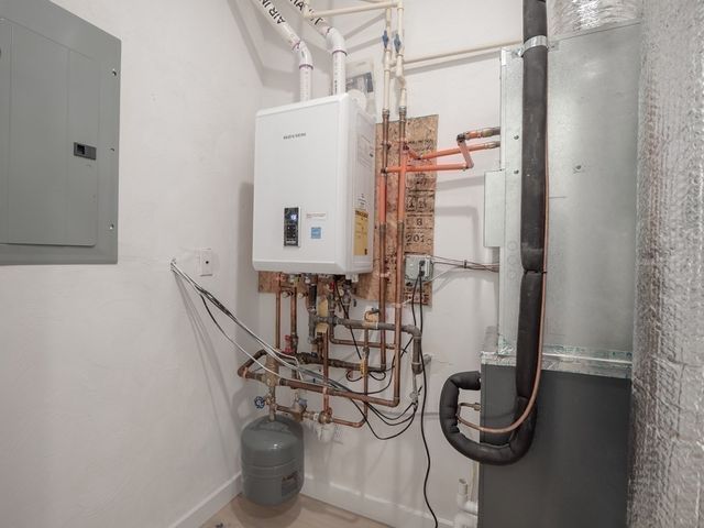 340 West 2nd Street 19, Boston, MA 02127