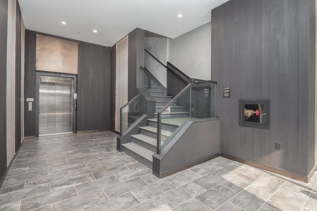 340 West 2nd Street 19, Boston, MA 02127