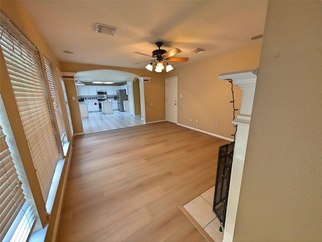 18927 Hikers Trail Drive, Humble, TX 77346