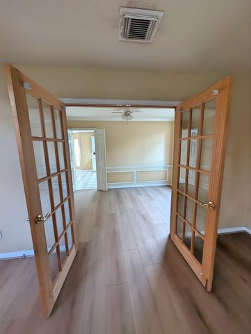 18927 Hikers Trail Drive, Humble, TX 77346