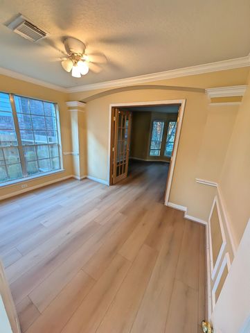 18927 Hikers Trail Drive, Humble, TX 77346