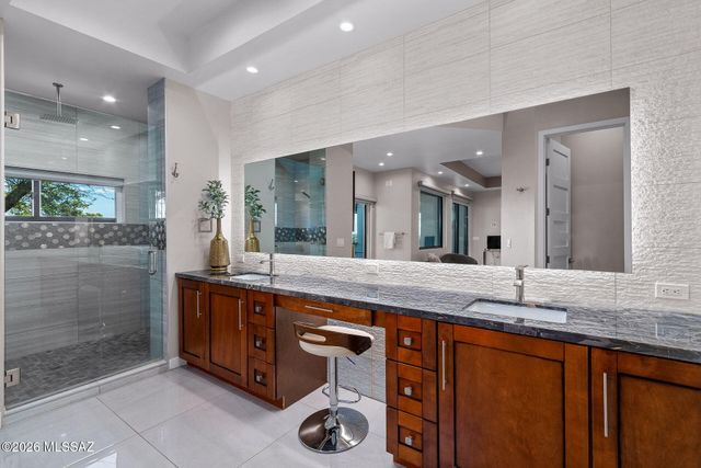 379 Camino A Las Casitas, Rio Rico, AZ 85648