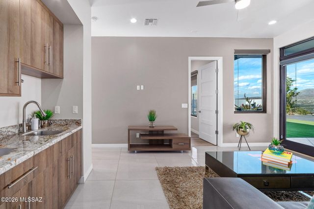 379 Camino A Las Casitas, Rio Rico, AZ 85648