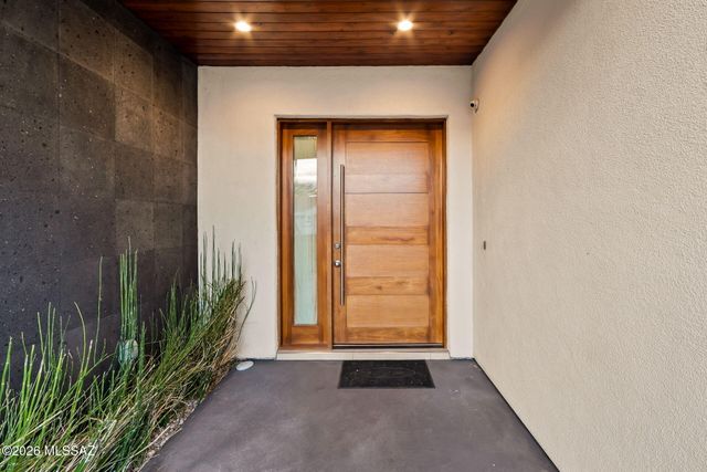 379 Camino A Las Casitas, Rio Rico, AZ 85648