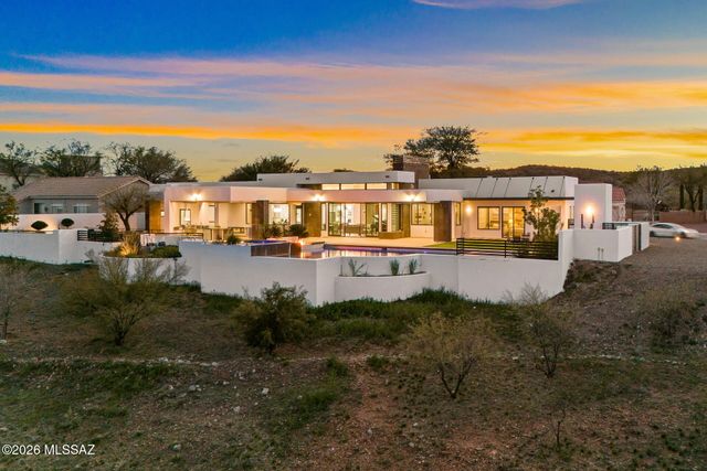 379 Camino A Las Casitas, Rio Rico, AZ 85648