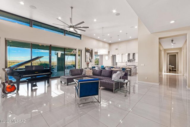 379 Camino A Las Casitas, Rio Rico, AZ 85648