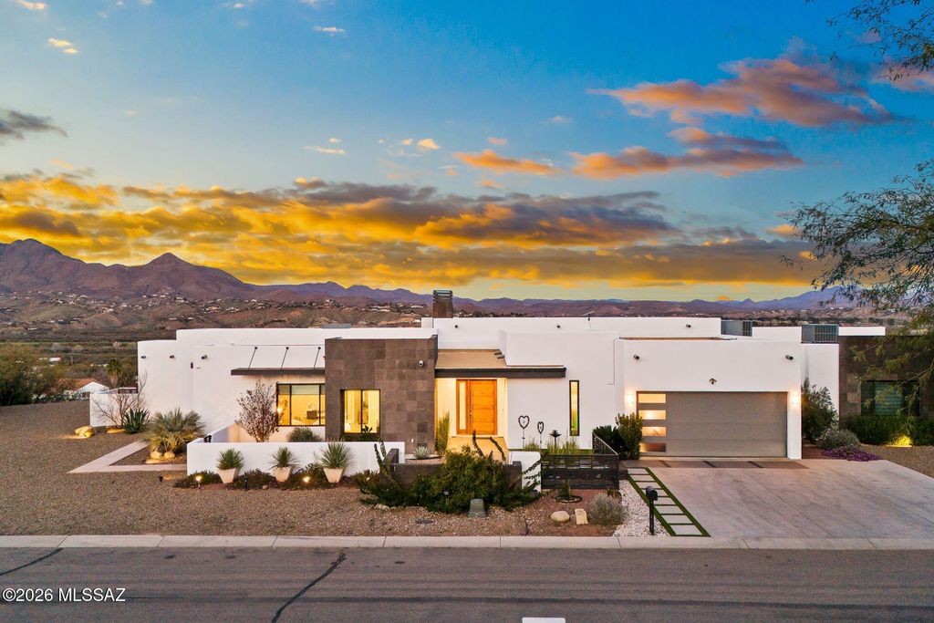 379 Camino A Las Casitas, Rio Rico, AZ 85648