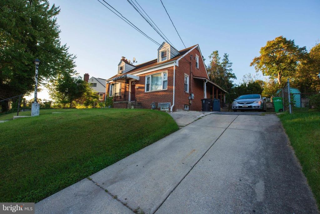 5615 GALLATIN PL, Hyattsville, MD 20781