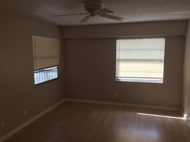 1100 SW 128th Terrace 402, Hollywood, FL 33027