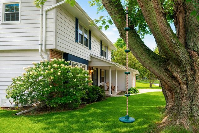 18675 Anita COURT, Brookfield, WI 53045