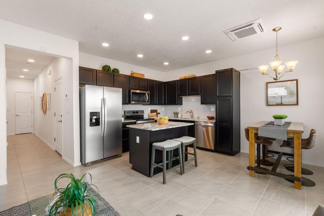 8940 Mountain Ash Avenue SW, Albuquerque, NM 87121