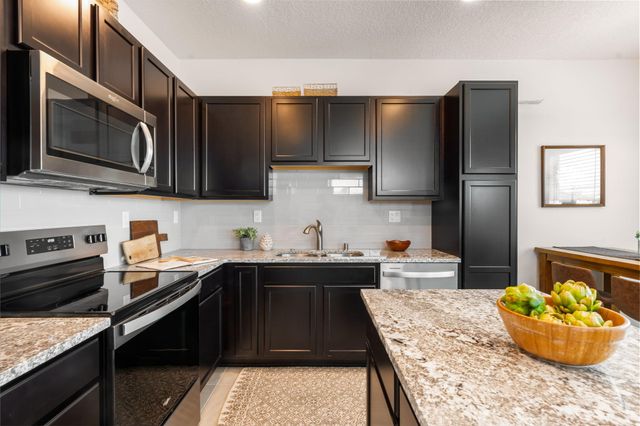 8940 Mountain Ash Avenue SW, Albuquerque, NM 87121