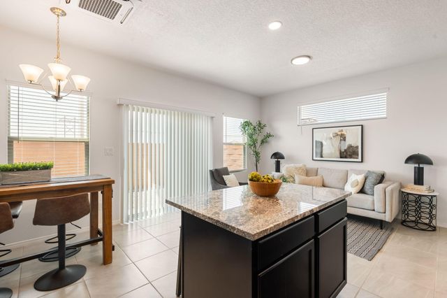 8940 Mountain Ash Avenue SW, Albuquerque, NM 87121