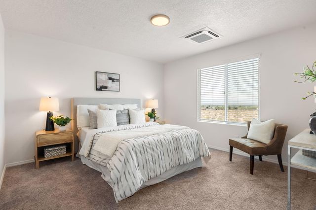 8940 Mountain Ash Avenue SW, Albuquerque, NM 87121