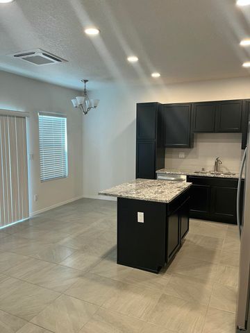 8940 Mountain Ash Avenue SW, Albuquerque, NM 87121