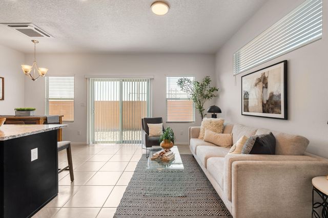 8940 Mountain Ash Avenue SW, Albuquerque, NM 87121