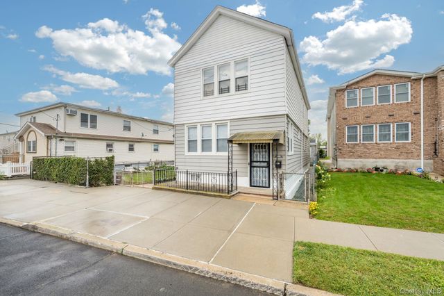 22610 147th Avenue, Springfield Gardens, NY 11413