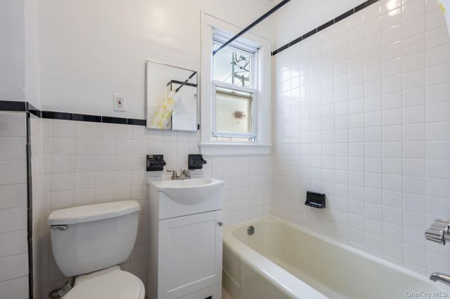 22610 147th Avenue, Springfield Gardens, NY 11413