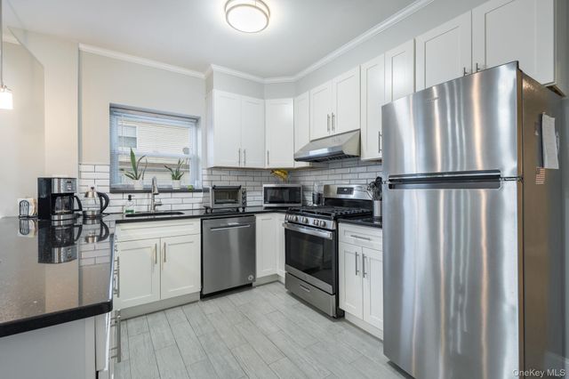 22610 147th Avenue, Springfield Gardens, NY 11413