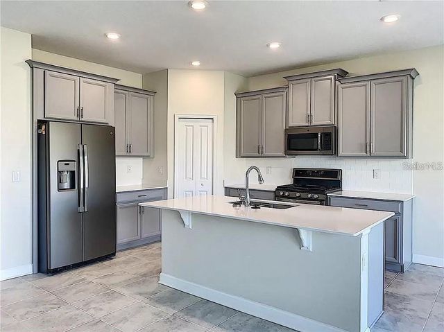 1307 OAK CREST STREET, Davenport, FL 33837