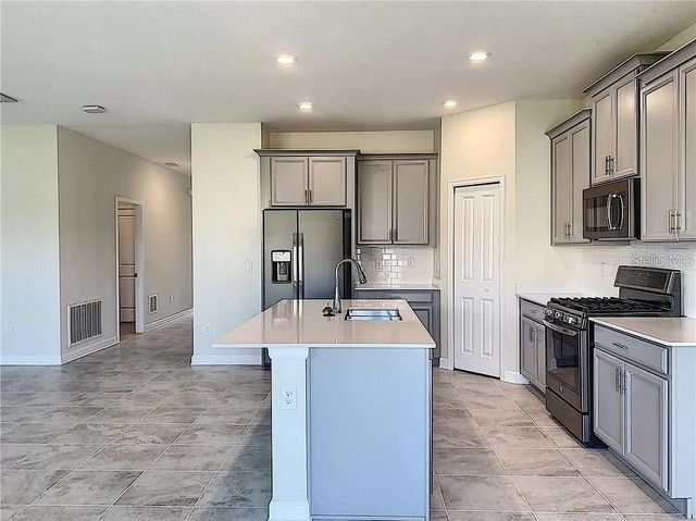 1307 OAK CREST STREET, Davenport, FL 33837