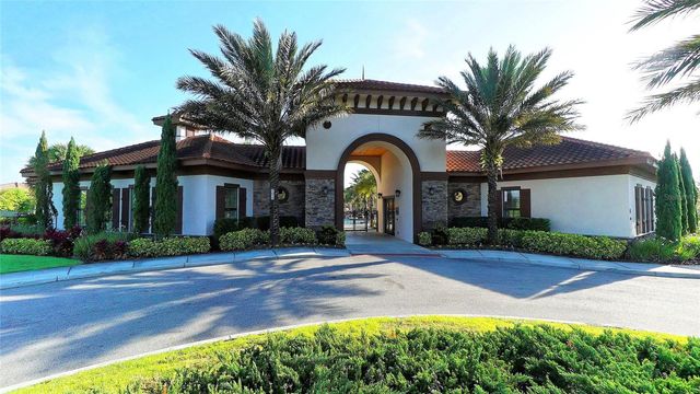 1307 OAK CREST STREET, Davenport, FL 33837