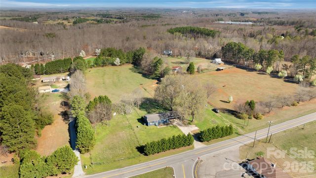 6268 Long Island Road, Catawba, NC 28609