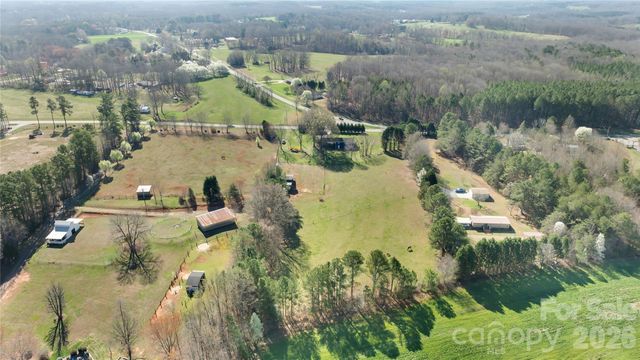 6268 Long Island Road, Catawba, NC 28609