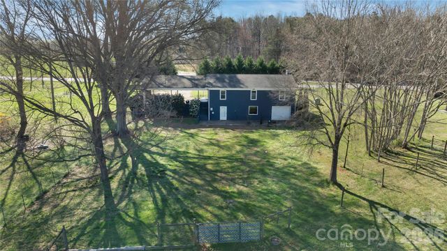 6268 Long Island Road, Catawba, NC 28609