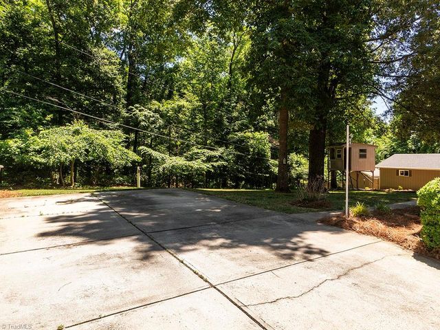 1004 Lamp Post Lane, Greensboro, NC 27410