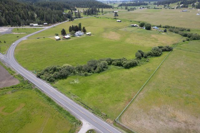 16101 N Mount Spokane Park Dr, Mead, WA 99021