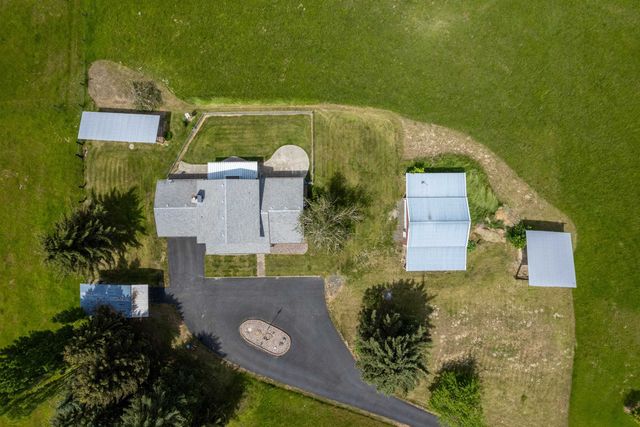 16101 N Mount Spokane Park Dr, Mead, WA 99021