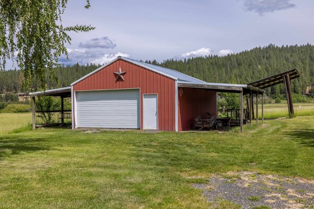 16101 N Mount Spokane Park Dr, Mead, WA 99021