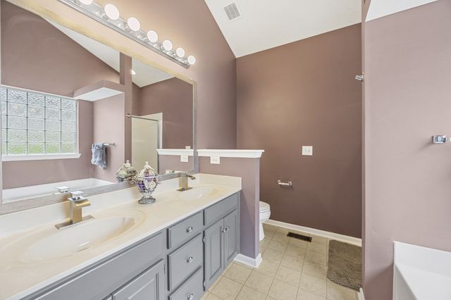 1973 Dunedin Dr, Old Hickory, TN 37138