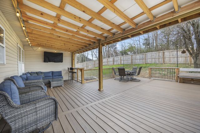 1973 Dunedin Dr, Old Hickory, TN 37138