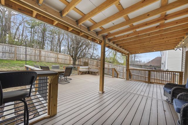 1973 Dunedin Dr, Old Hickory, TN 37138