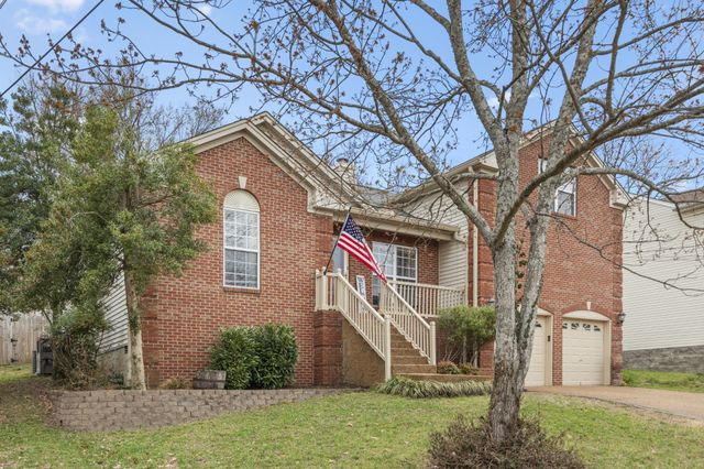 1973 Dunedin Dr, Old Hickory, TN 37138
