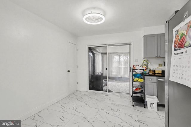 48 COLONIAL DR, Hanover, PA 17331