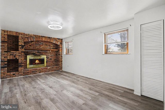 48 COLONIAL DR, Hanover, PA 17331