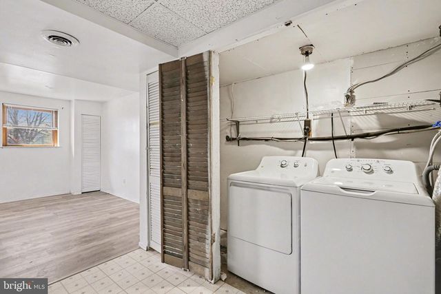 48 COLONIAL DR, Hanover, PA 17331