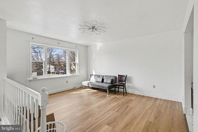 48 COLONIAL DR, Hanover, PA 17331