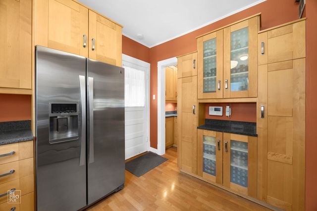 3231 Wesley Avenue, Berwyn, IL 60402
